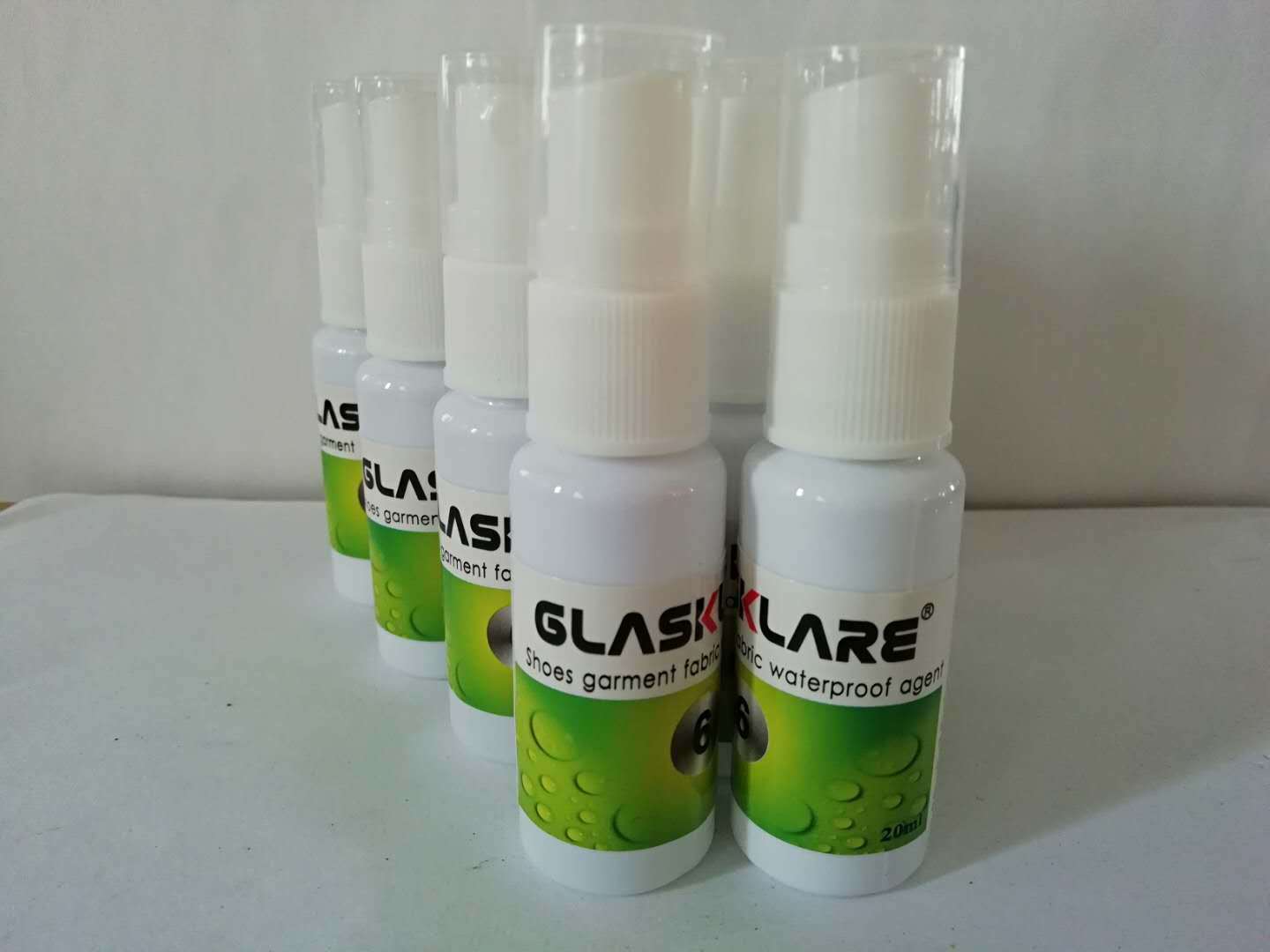 Water-Repellent Spray Image 3