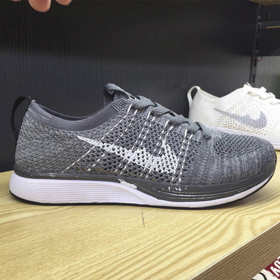库存运动休闲鞋超火一脚蹬舒适轻便跑步鞋男鞋牢固透气飞织学生鞋|ru