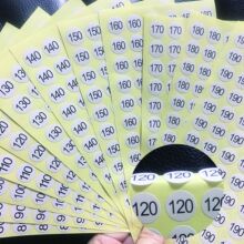 现货圆形服装尺码贴纸 童装身高数字不干胶标签80-190铜版纸