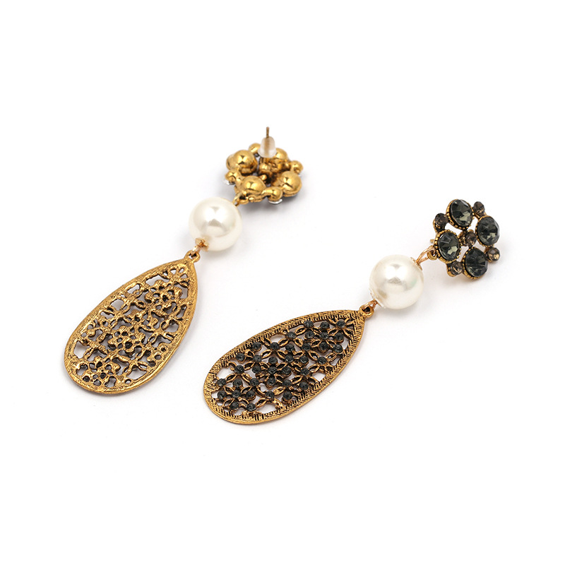 Alloy Fashion Geometric earring(Gold + Black) NHJJ4941-Gold-Black
