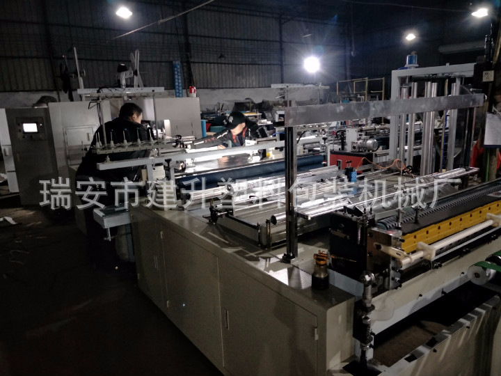 无纺布横切机 带压花制袋机 厂家直供 质量保障