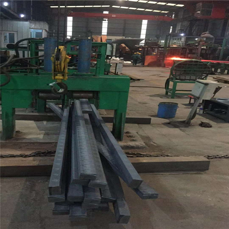 supply KmTBNi4Cr2-DT Wear White cast iron board KmTBNi4Cr2-DT Casting customization