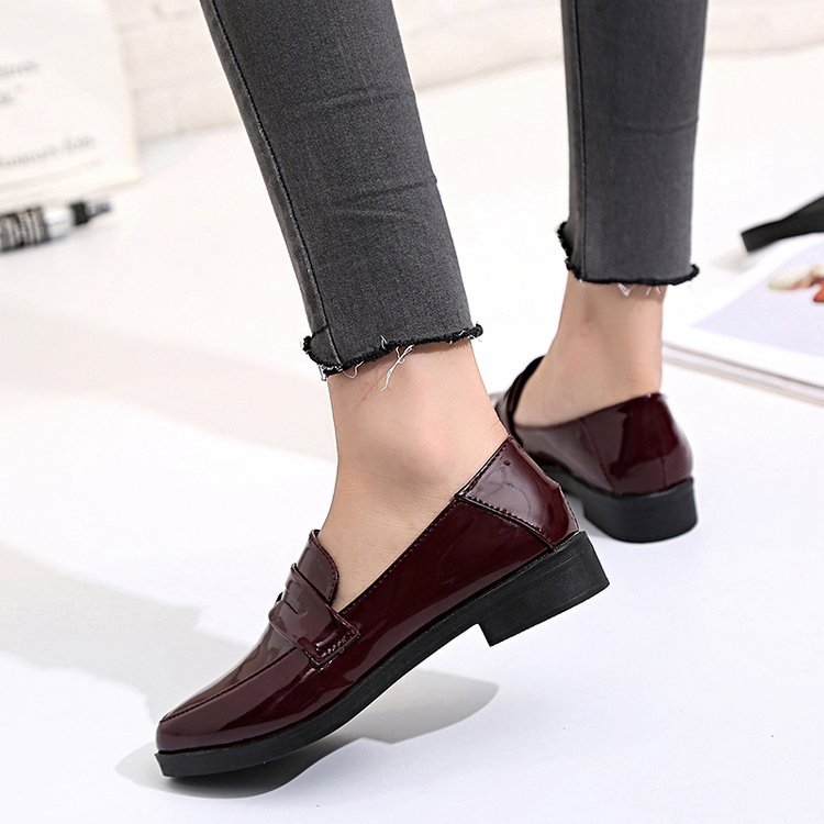 Autumn New All-Match Women's Casual Pointed Small Leather Shoes