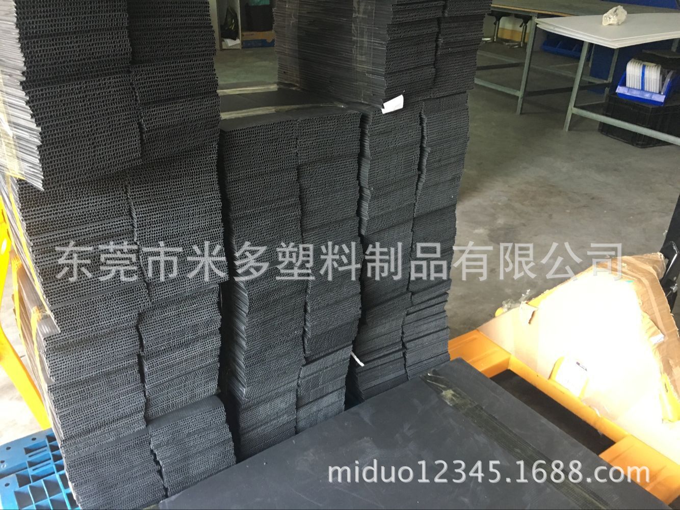 供应花都狮岭箱包厂加硬黑色塑料PP中空板