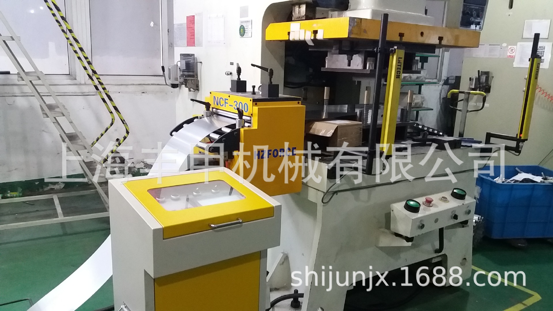 电脑送料机  丰甲送料机  数控送料机 伺服送料机  滚轮送料机