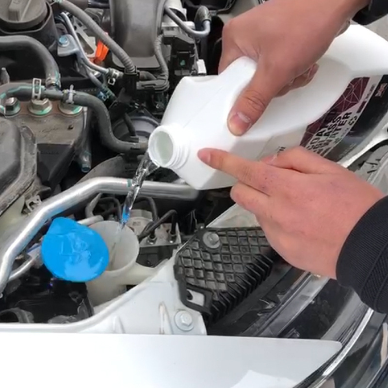 Coated Glass Wiper Fluid for Cars, All-Season Use, Coating That Repels Water, Anti-Dirt, Rain-Proof, Cleaning and Maintenance Strips