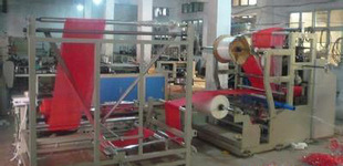 PVC��Ĥ����Է���๦���ƴ��C