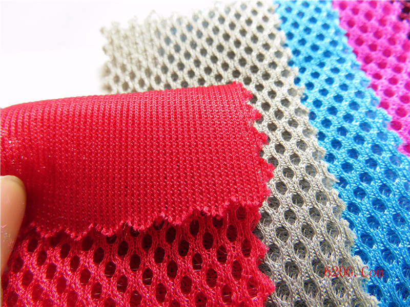 不透光三明治网布 加密底布3D透气三明治网眼布 厚款透气面料
