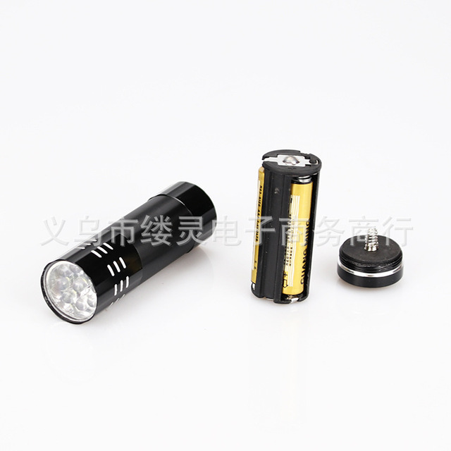 9LED đèn pin pin AAA nhỏ nhôm nhỏ đèn pin cầm tay đèn LED có thể được thiết lập LOGO nhỏ Đèn pin