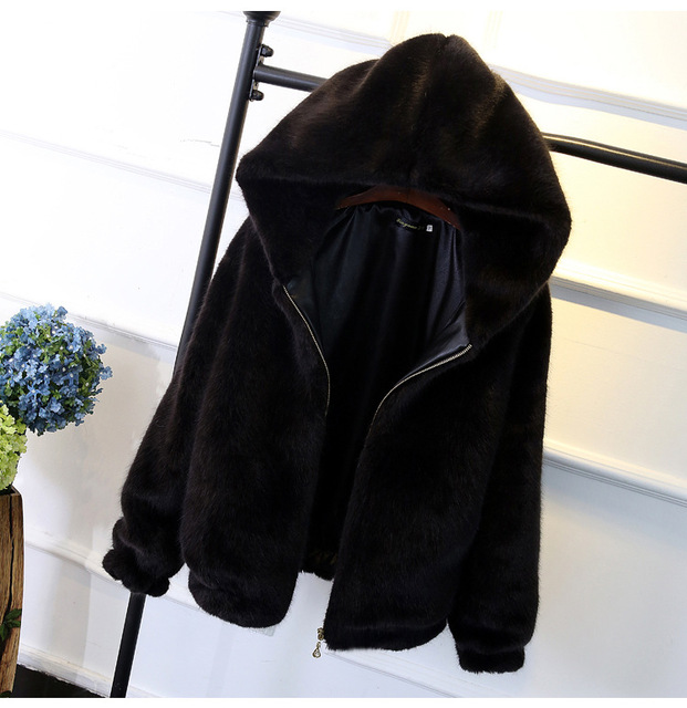 Short hooded women’s thickened loose Plush coat