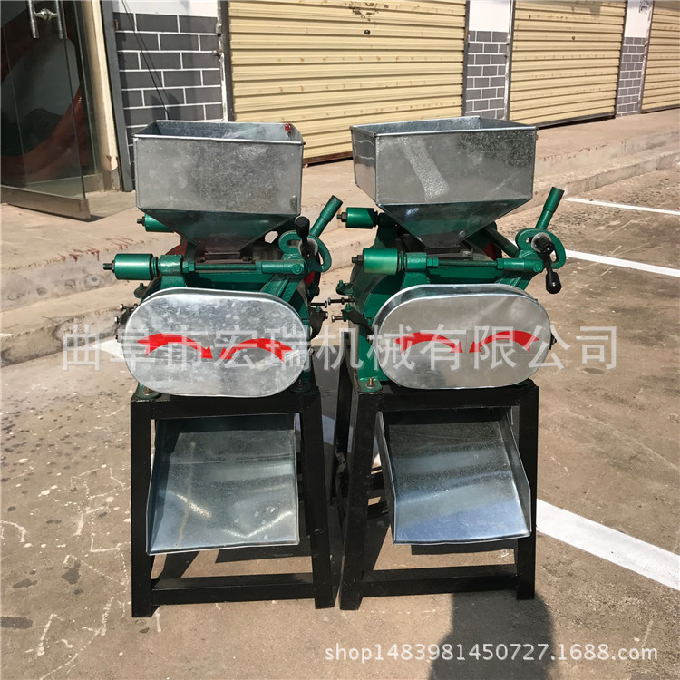 小的花生碎机器中型高粱破碎机山东曲阜宏瑞生产花生破碎机粮食加