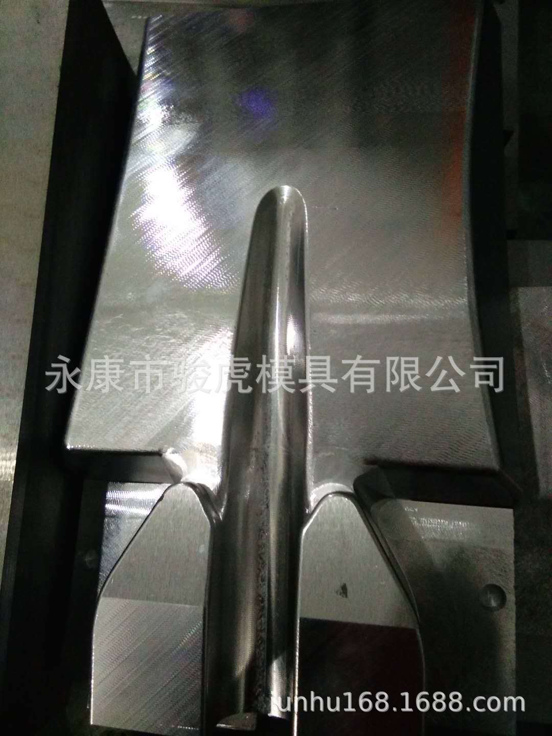 冲压模具