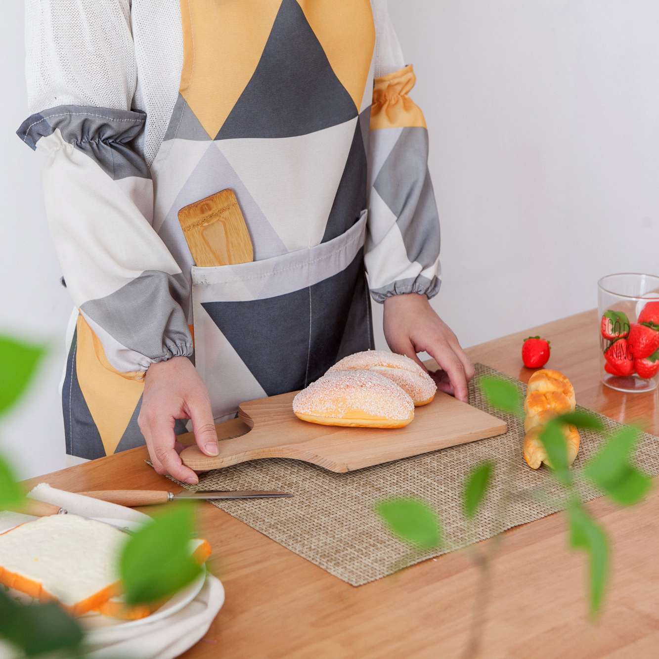 防水现代简约情侣无袖布艺家居厨房烘焙围裙做饭男女围腰厨师罩衣