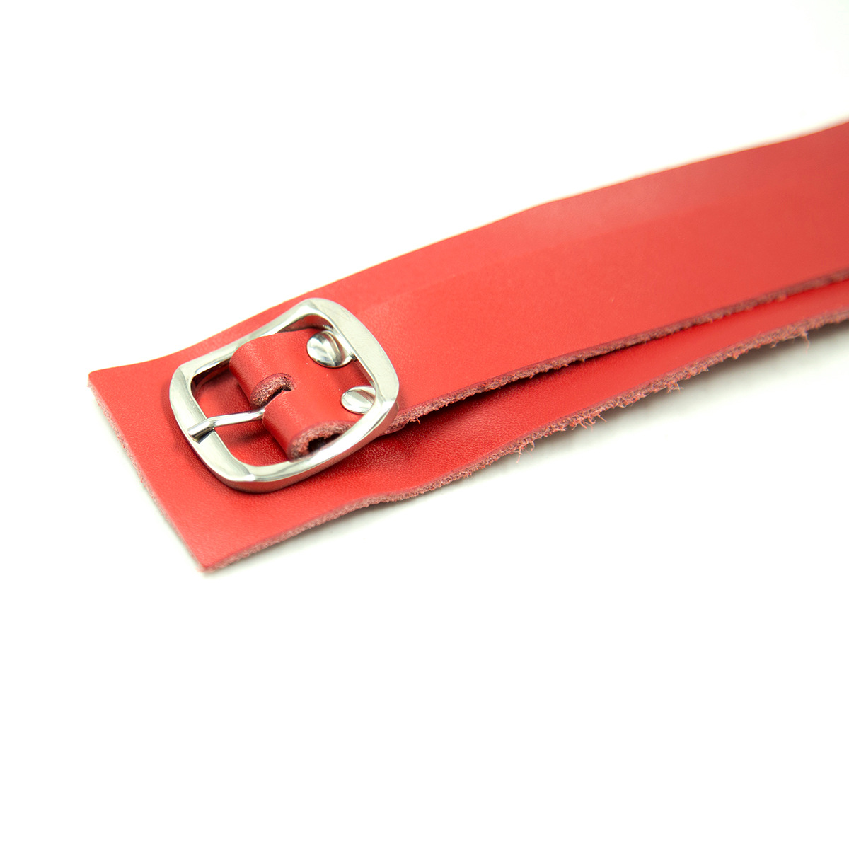 Productos novedosos para adultos al por mayor: collares de cuero, correas para perros, cadenas de tracción, collares para perros, anillos para el cuello, cadenas para el cuello.