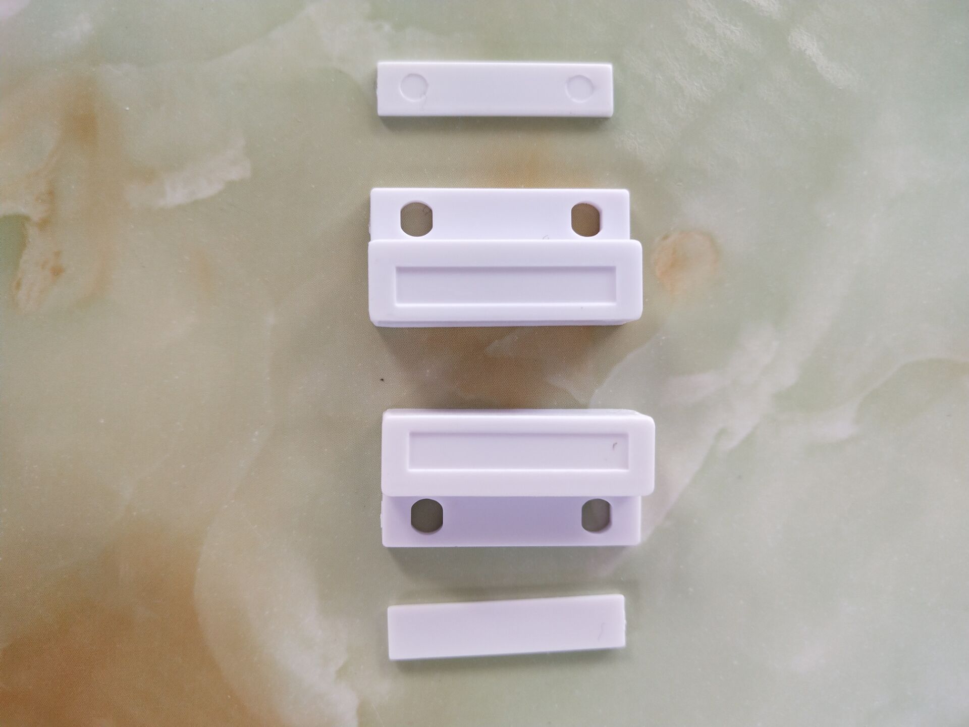 有线门磁报警器外壳MC-38常开常闭木门门磁外壳磁簧开关外壳