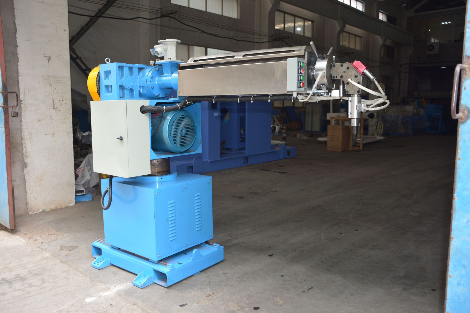 注条机厂家、色条挤出机、双色机、卧式注条机