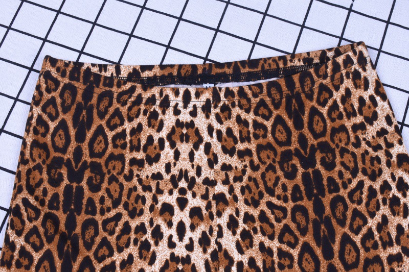 Pantalones acampanados de talle alto con estampado de leopardo NSLJ76134