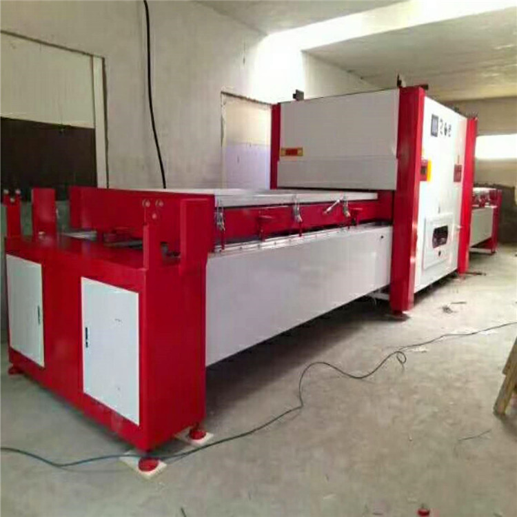 木工机械自动真空覆膜机 山东软包吸塑机 金辉橱柜门板吸塑机