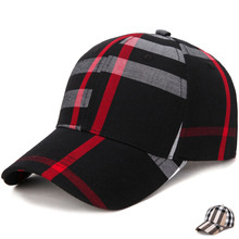 2018�����¿���ʿ������ñ��������ñŮʿ���η���ʱ�аٴ�ñ��