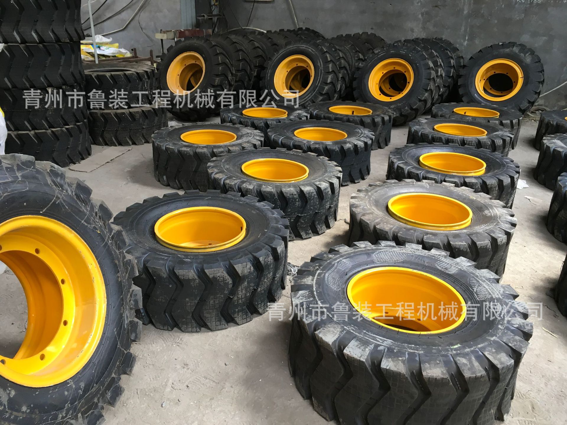 山东直销各种小装载机配件 轮胎 实心胎 全车件批发零售