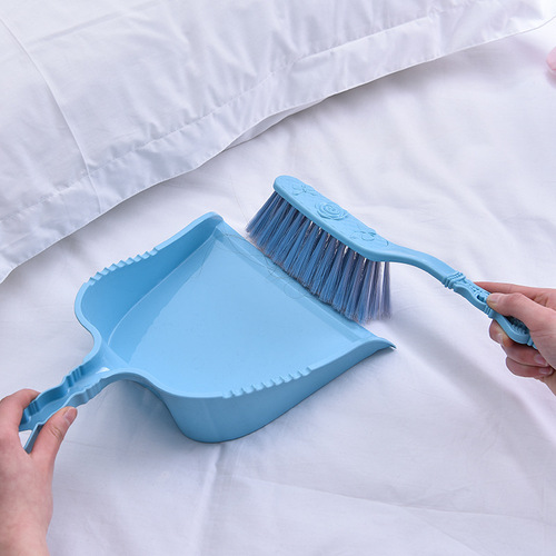 Taizhou plastic small broom dustpan set household sweeping bed set bed brush desktop cleaning brush broom small dustpan set