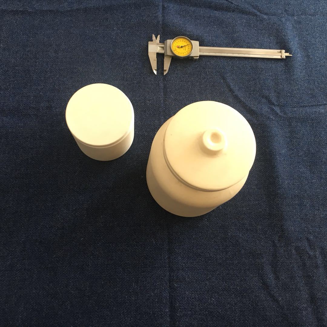 洛阳伊耐长期供应99氧化铝球磨罐  刚玉球磨罐  球瓶