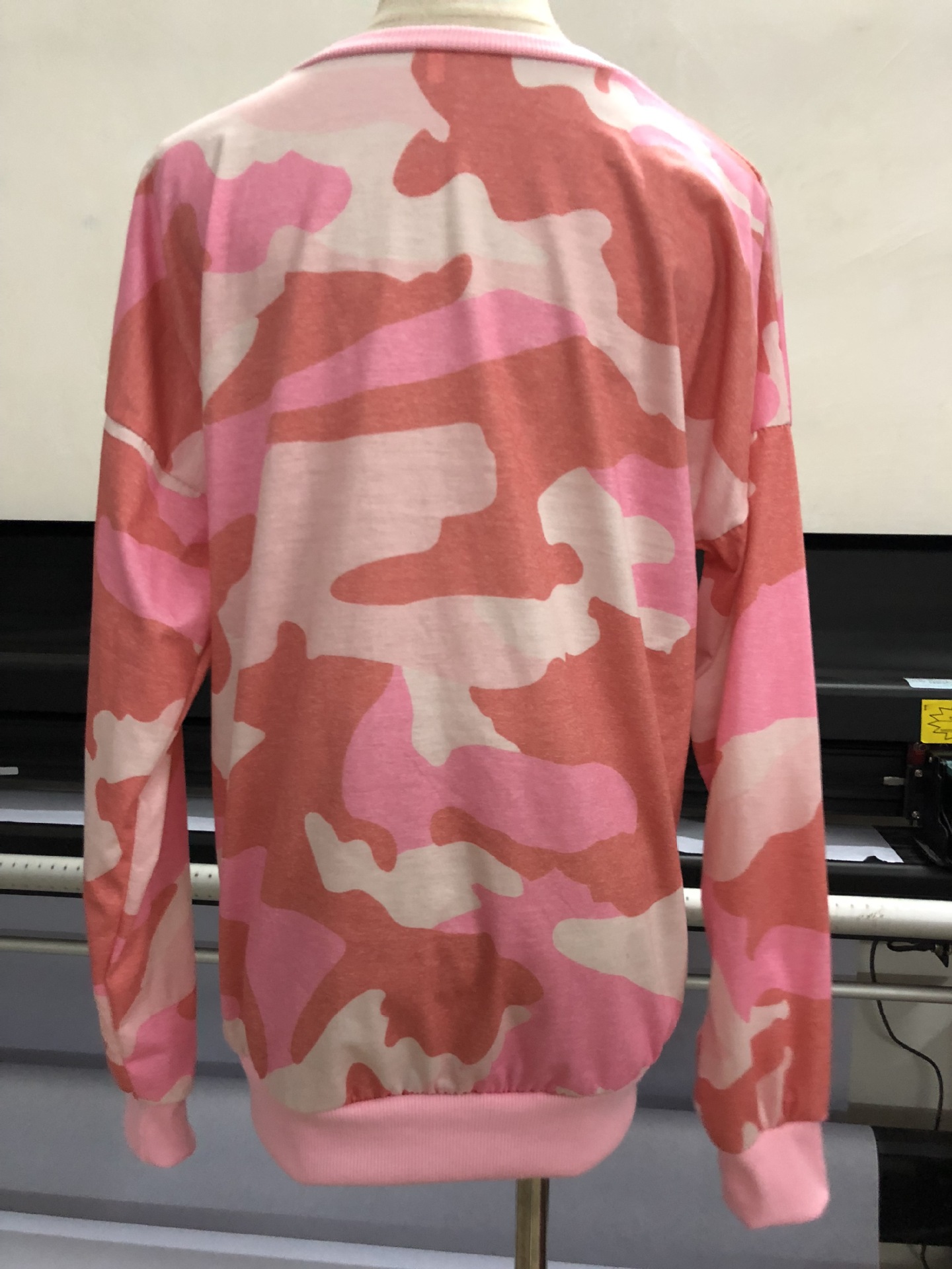 Title 18, Autumn And Winter Print Round Neck Long-sleeved...