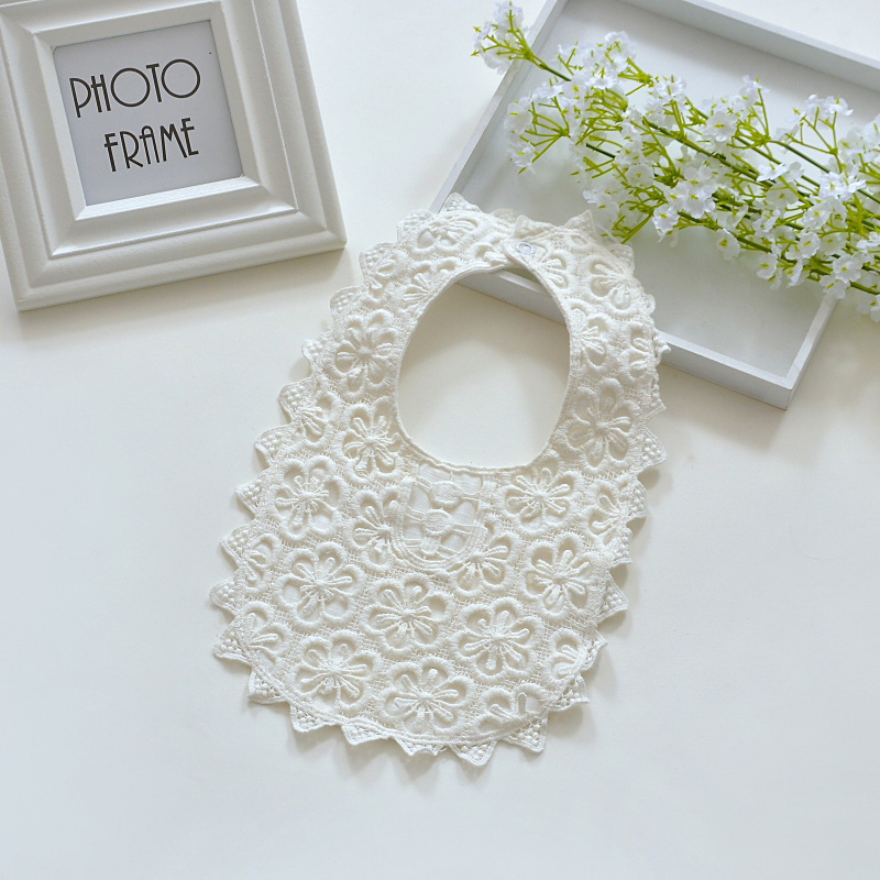 레이스 턱받이-U 모양. 화이트