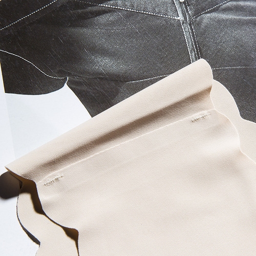 Wavy edge high-end seamless women's underwear solid color ice silk one-piece underwear women's low-waist triangle underwear women's cotton file