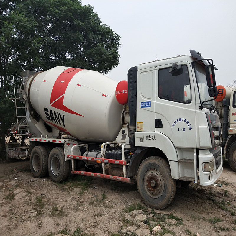 哪里有卖二手水泥搅拌罐车 润通常年销售二手混凝土搅拌车 运输车