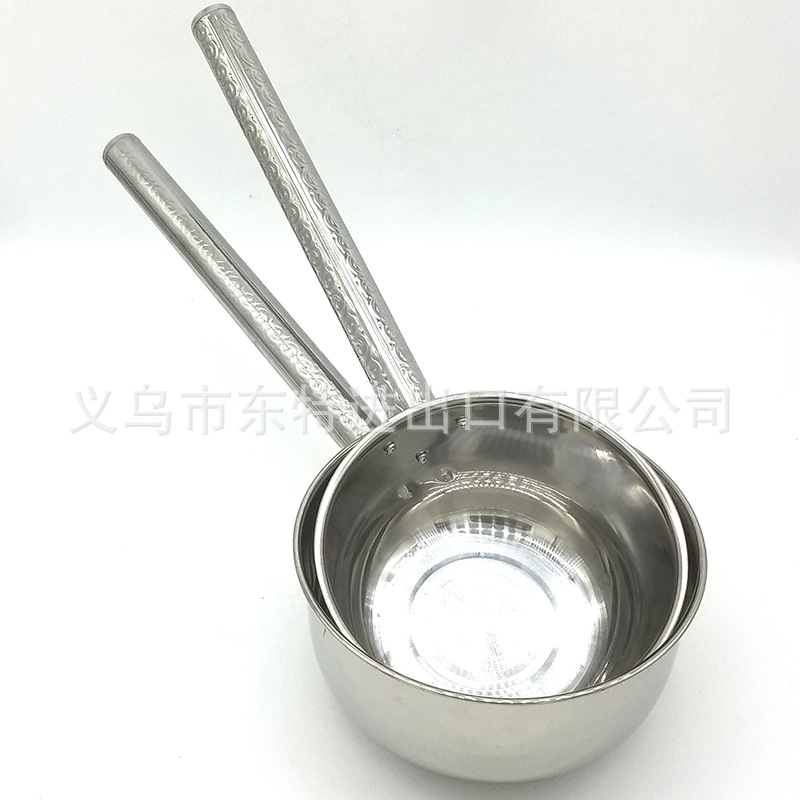 Factory direct sales of stainless steel flat-bottomed long-handled spoons, non-magnetic water ladles, kitchen and hotel extended handle water spoons, household soup spoons detail image 2