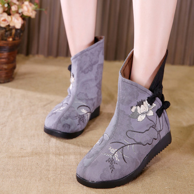 2018年新秋冬老北京布鞋中国风绣花布靴防滑女士棉鞋棉靴厂家直销|ru