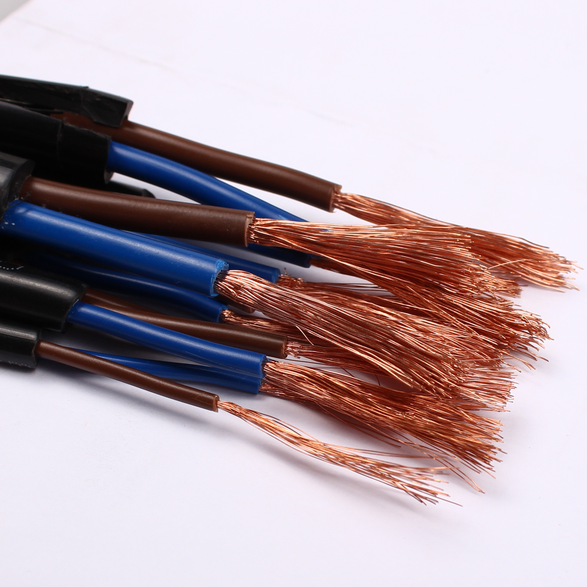 YJV 电线电缆3*16+1*10平方三相四线4芯 电力电线硬线11米起售