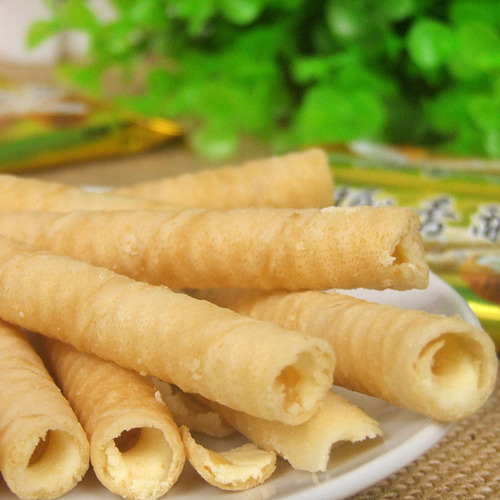 Hainan Specialty Chun Guang Food Coconut Fragrance Roll 350g Coconut Milk Egg Rolls Coconut Cookies Snacks
