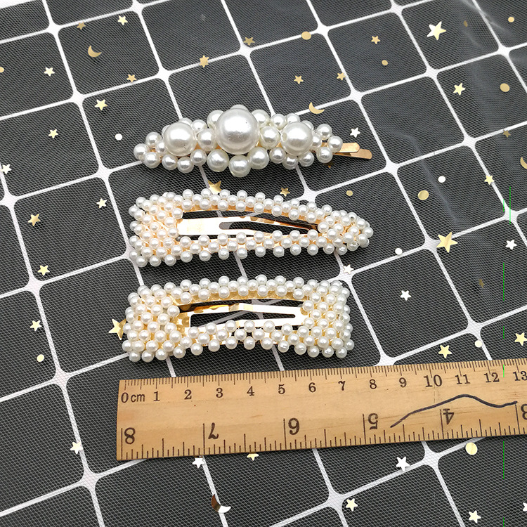 Retro French Hairpin Romantic Pearl Duckbill Clip Pearl Girl Side Clip Headdress Wholesale Nihaojewelry display picture 9