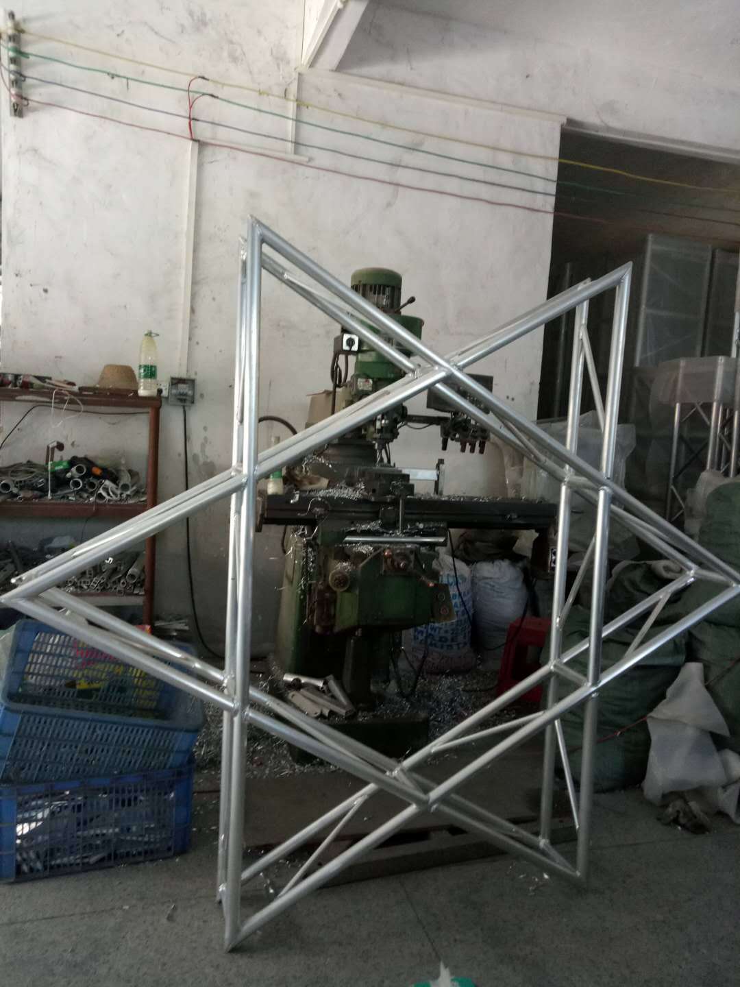 厂家批发异形铝合金桁架 五角星太空架灯架 桁架舞台行架