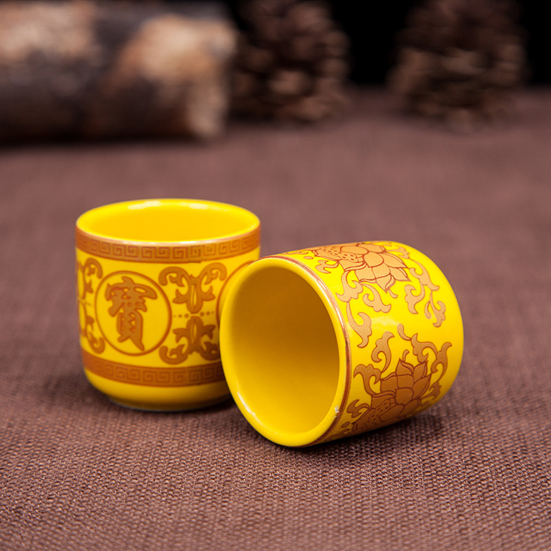 Buddhist utensils, lotus-shaped small wine cup, water supply cup, Buddha cup, holy water cup, wealth god clean water cup, yellow and red water supply cup 