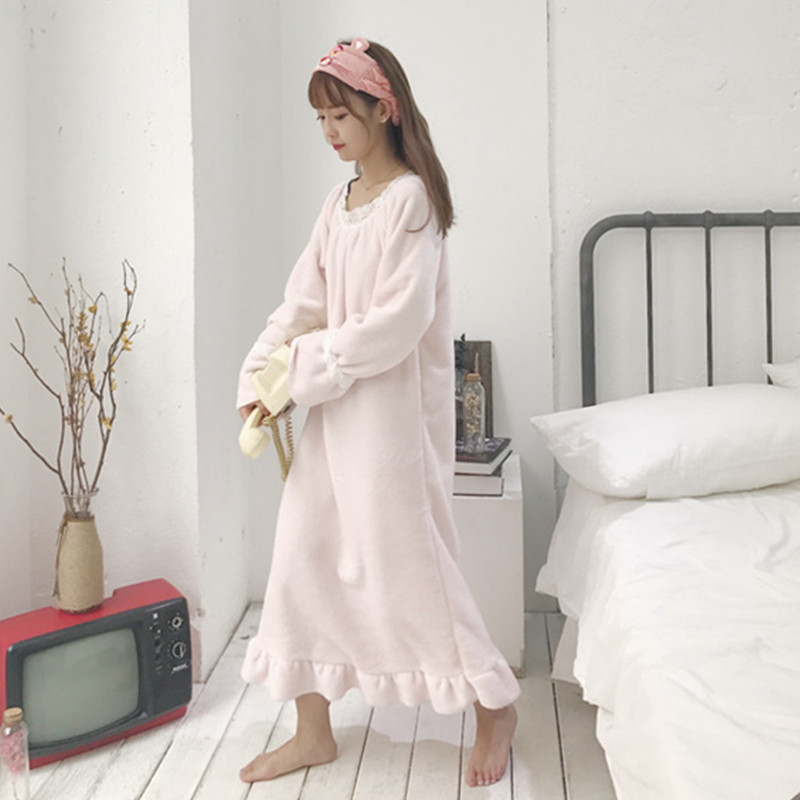 Autumn and winter new pattern Korean Edition Sweet lovely have more cash than can be accounted for pajamas Fluffy Nightdress Long sleeve Dress Home Furnishings longuette
