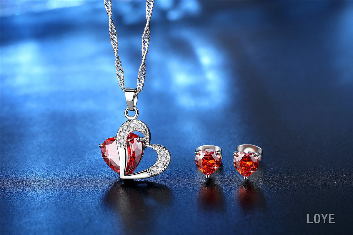Heart-shaped Zircon Jewelry Set Heart Necklace Earrings Set Heart Set With Chain Wholesale Nihaojewelry display picture 2