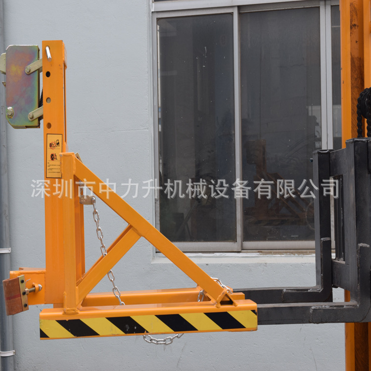 DG500A单鹰嘴油桶夹具 叉车属具油桶夹器 叉车专用夹具