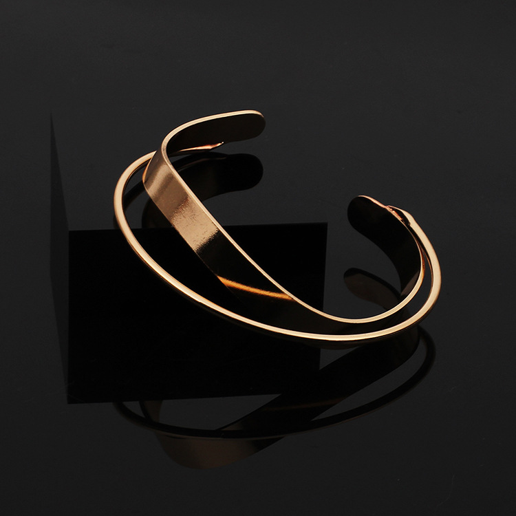 Best Seller in Europe and America Popular Ornament Open Geometric Variation Irregular Bracelet Women