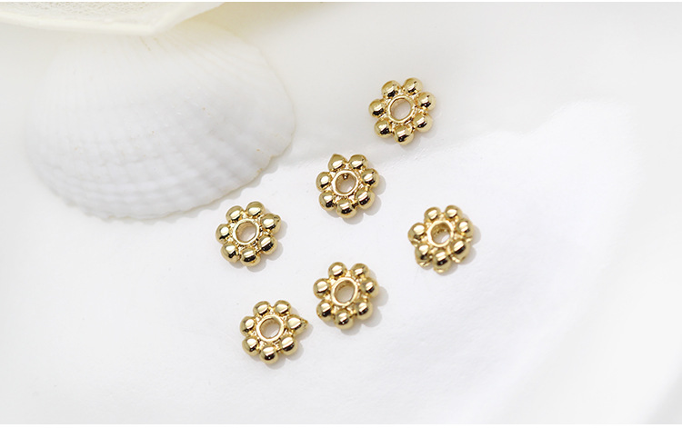 1 Piece 5.5mm Diameter Diameter 7 Mm Copper 14K Gold Plated Flower Polished Spacer Bars display picture 1