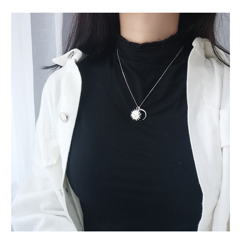 Necklace Image 3
