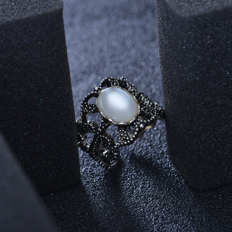 Retro Openwork White Large Gemstone Ring Opening Adjustable Rings Unisex display picture 7