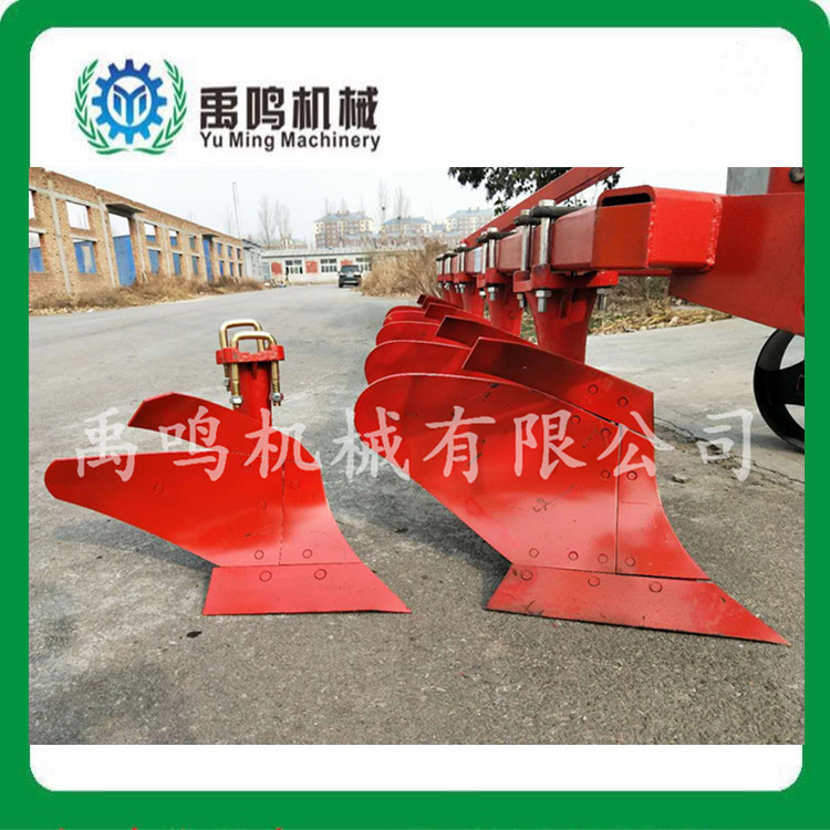 工厂批发定做土壤耕整犁 土地深翻犁 大犁头三铧犁价格耕地犁厂家