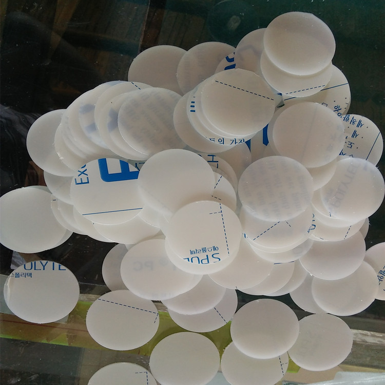 4617064876_2054218258