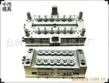 一出十二自锁可调偏心矿泉水瓶坯模具