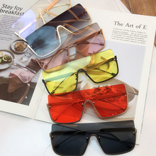 2018�¿��Sɫһ�w���Lī�RŮins�W�t�������ĵ�̫����R�г�����