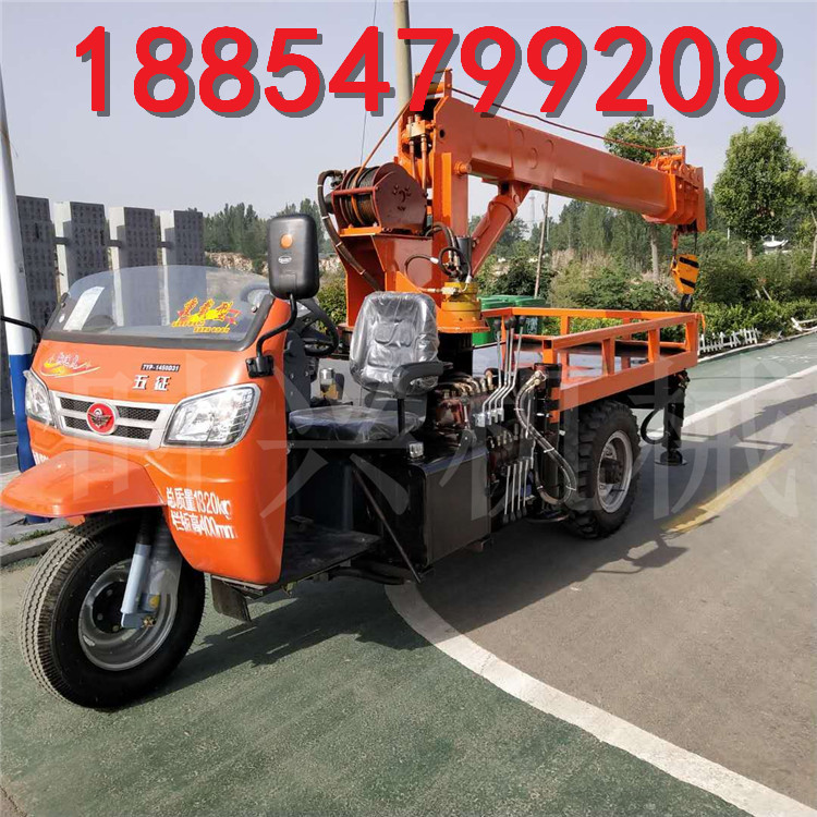 三轮吊车1_副本_副本