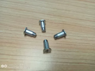 电子电器M4台阶螺丝
